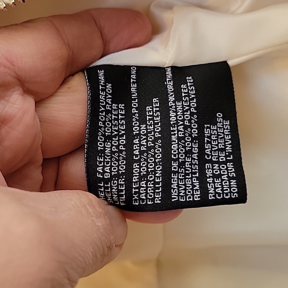 Beautiful Guess jacket NWT - Picture 13 of 14